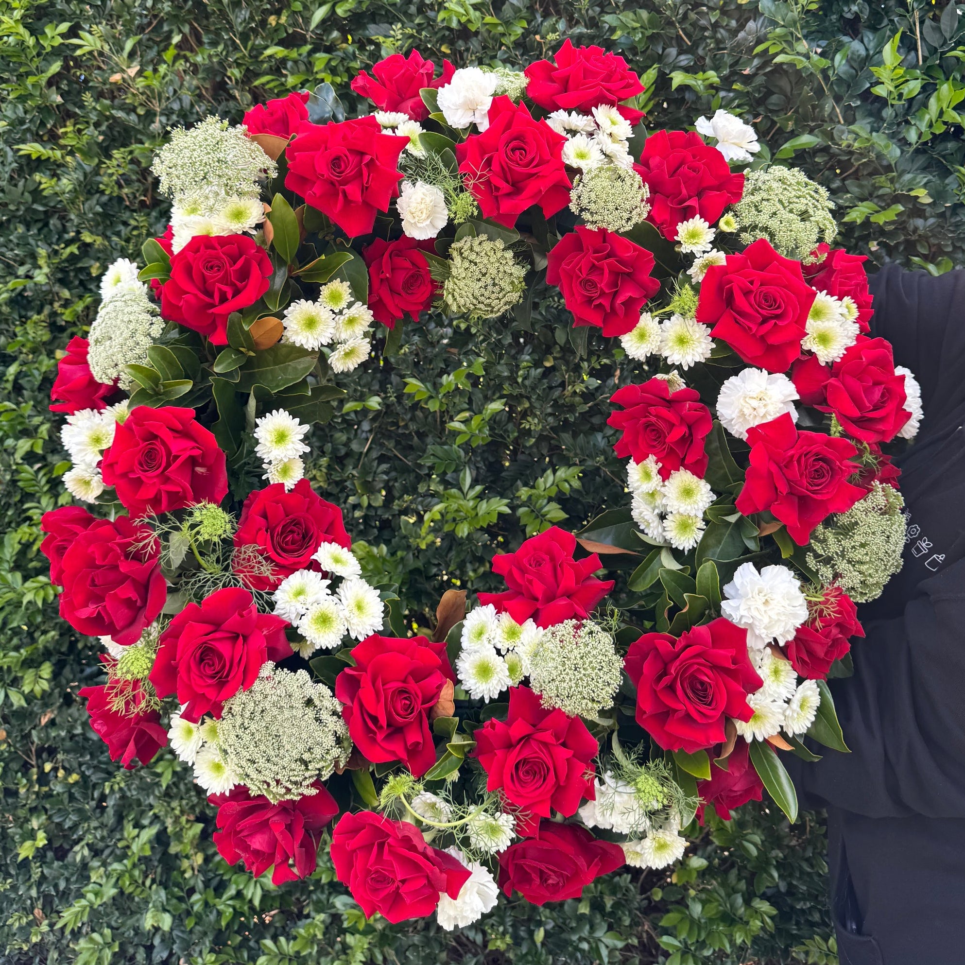 EPIC RED & WHITE WREATH