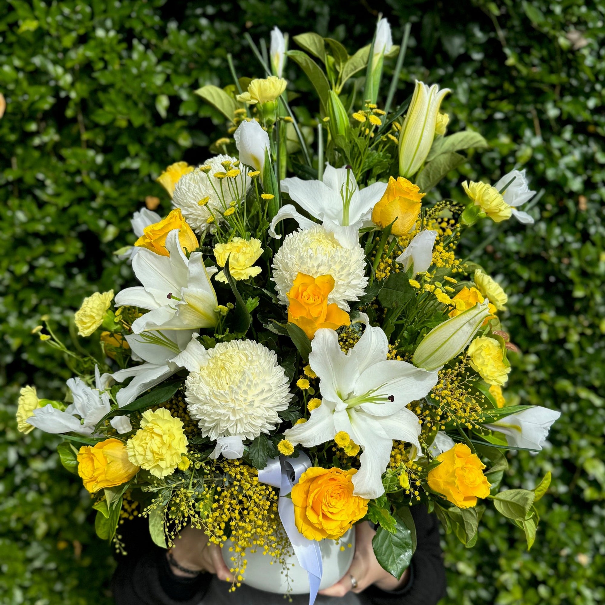 LARGE CEREMONY ARRANGEMENT - YELLOW & WHITE