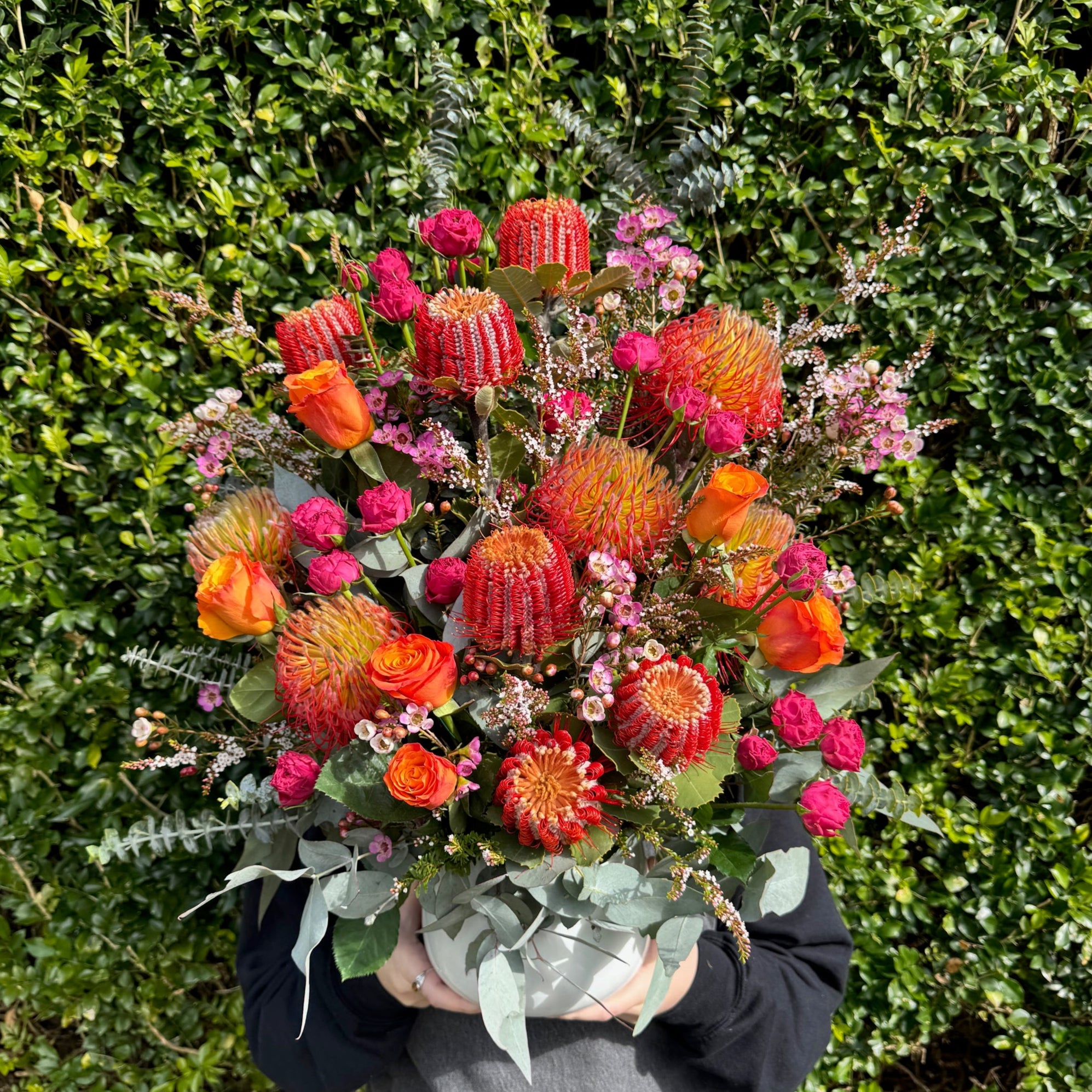 NATIVE & ROSE CEREMONY ARRANGEMENT