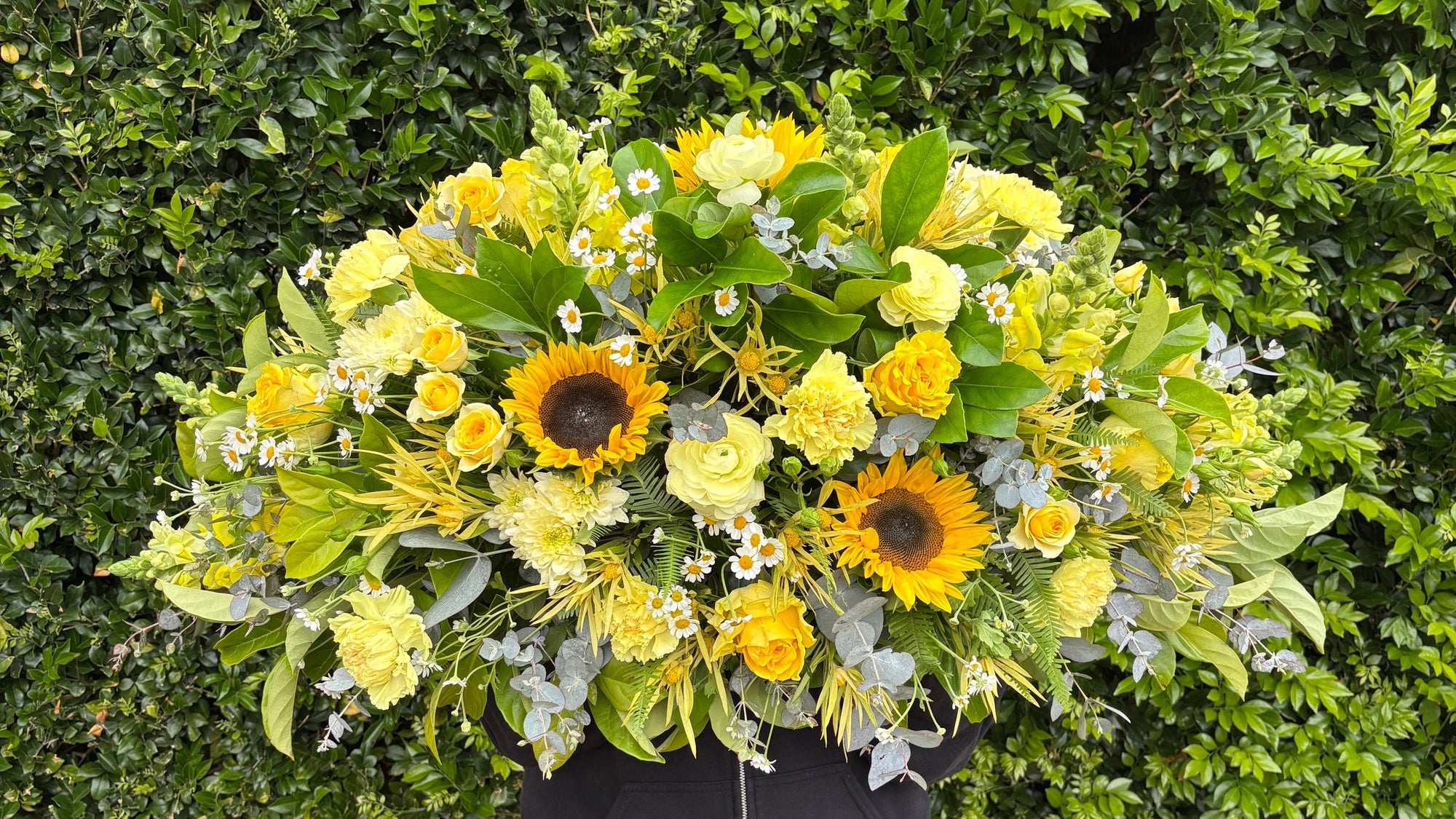 YELLOW CASKET SPRAY